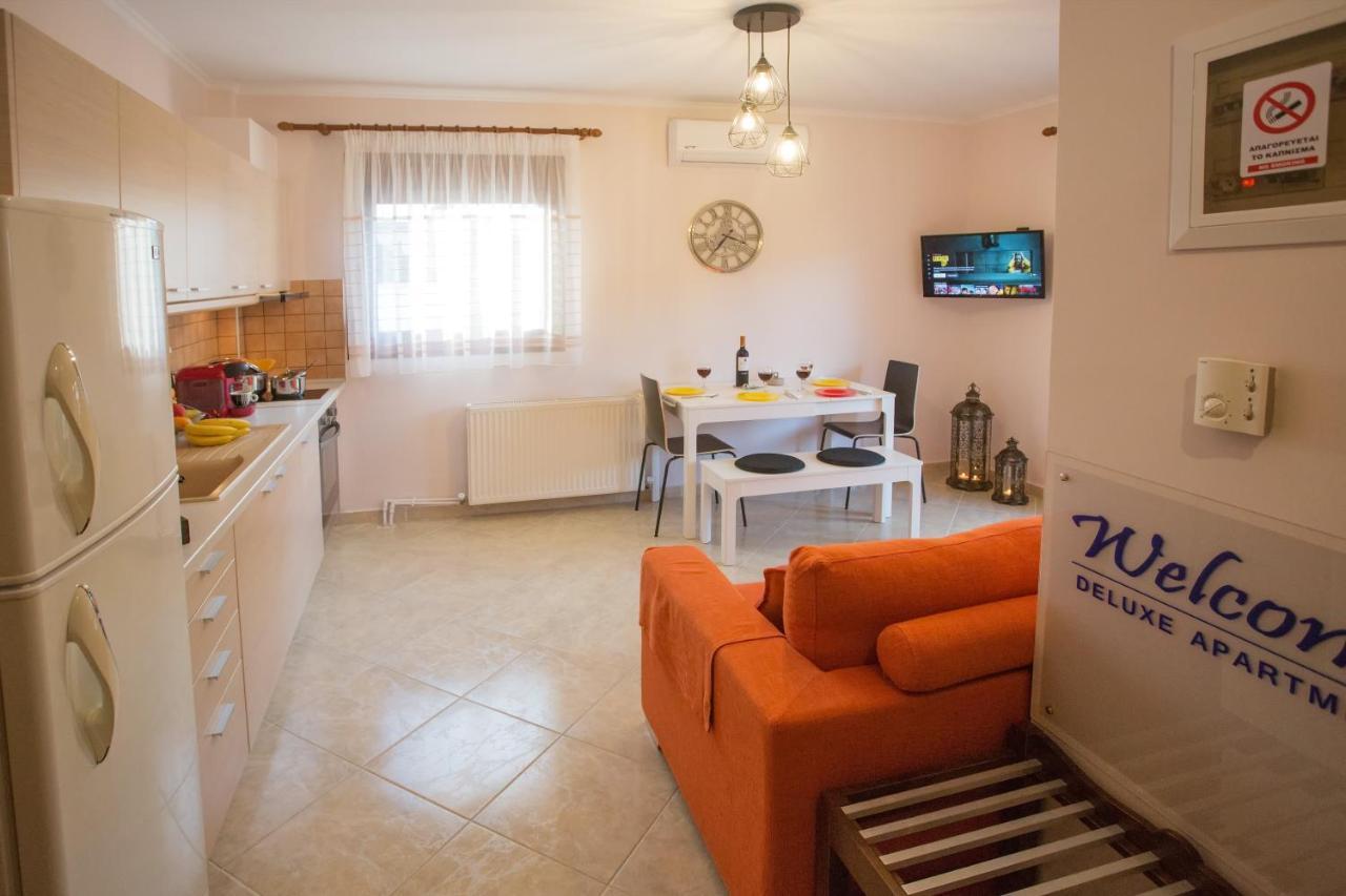 Konstantina & Evgenia Deluxe Apartment Néa Péramos Esterno foto